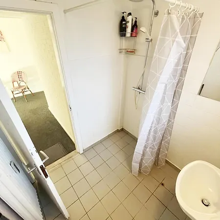Central Large Double Room With Free Parking * אולבורג